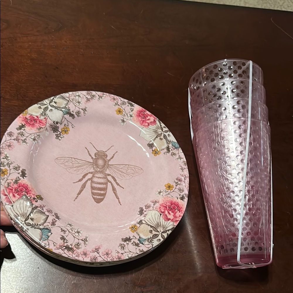 Pink Floral Bees Plate and Pink Tumblers Set